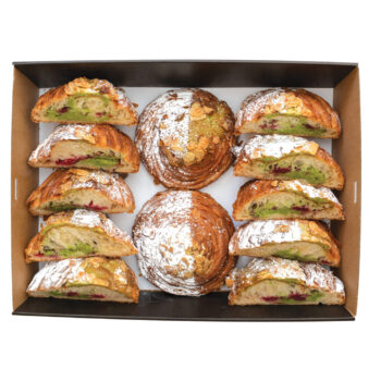 pistachio croissant (1)
